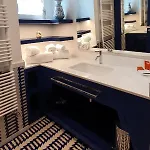 Nel Blu Dipinto Di Blu