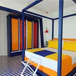 Villa Nel Blu Dipinto Di Blu *