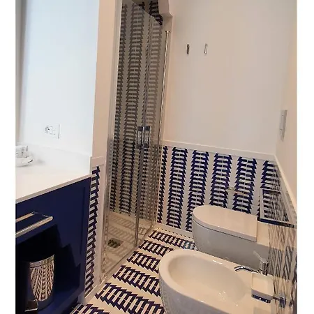 Willa Nel Blu Dipinto Di Blu *