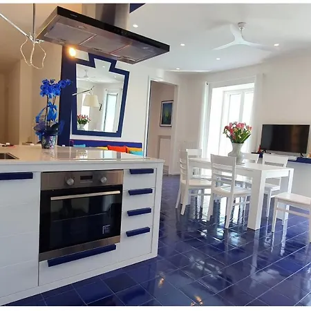 Nel Blu Dipinto Di Blu Ravello