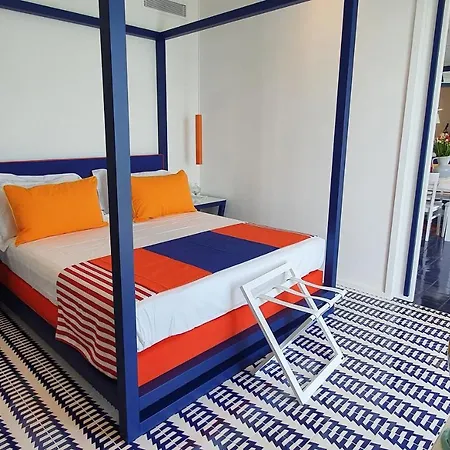 Nel Blu Dipinto Di Blu *