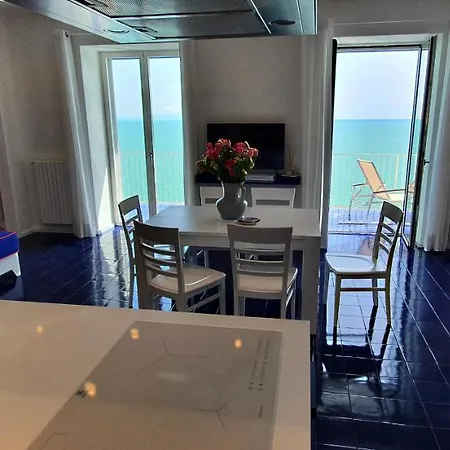 Nel Blu Dipinto Di Blu * Ravello