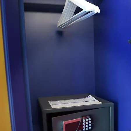 Nel Blu Dipinto Di Blu