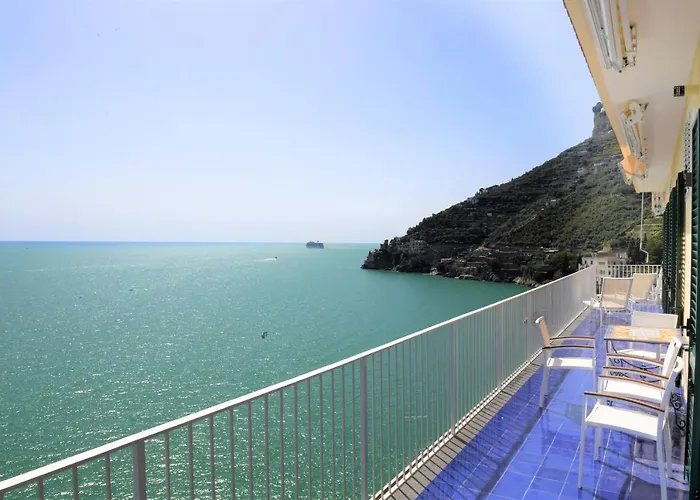 Nel Blu Dipinto Di Blu